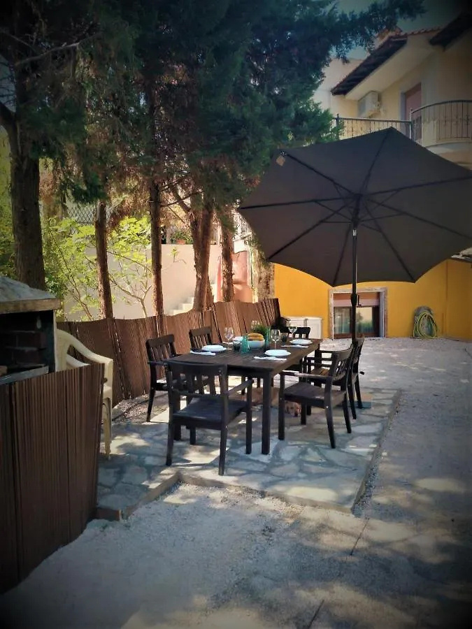 Konstantinos Vourvourou Apartment