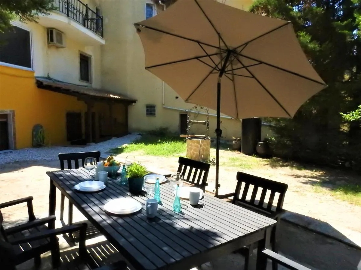 Konstantinos Vourvourou Apartment