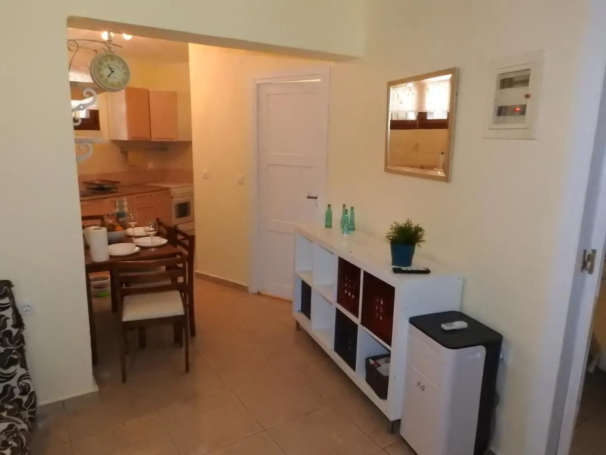Konstantinos Vourvourou Apartment