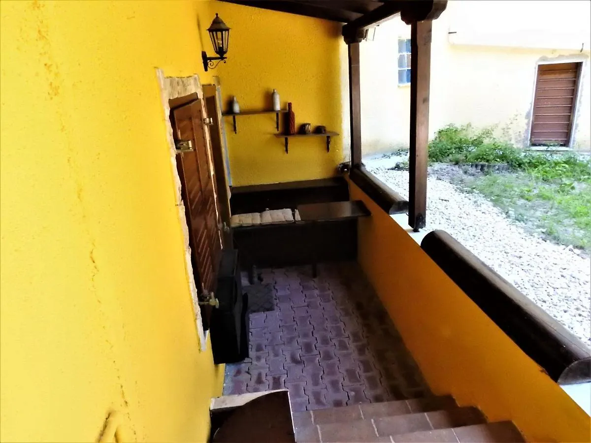Konstantinos Vourvourou Apartment