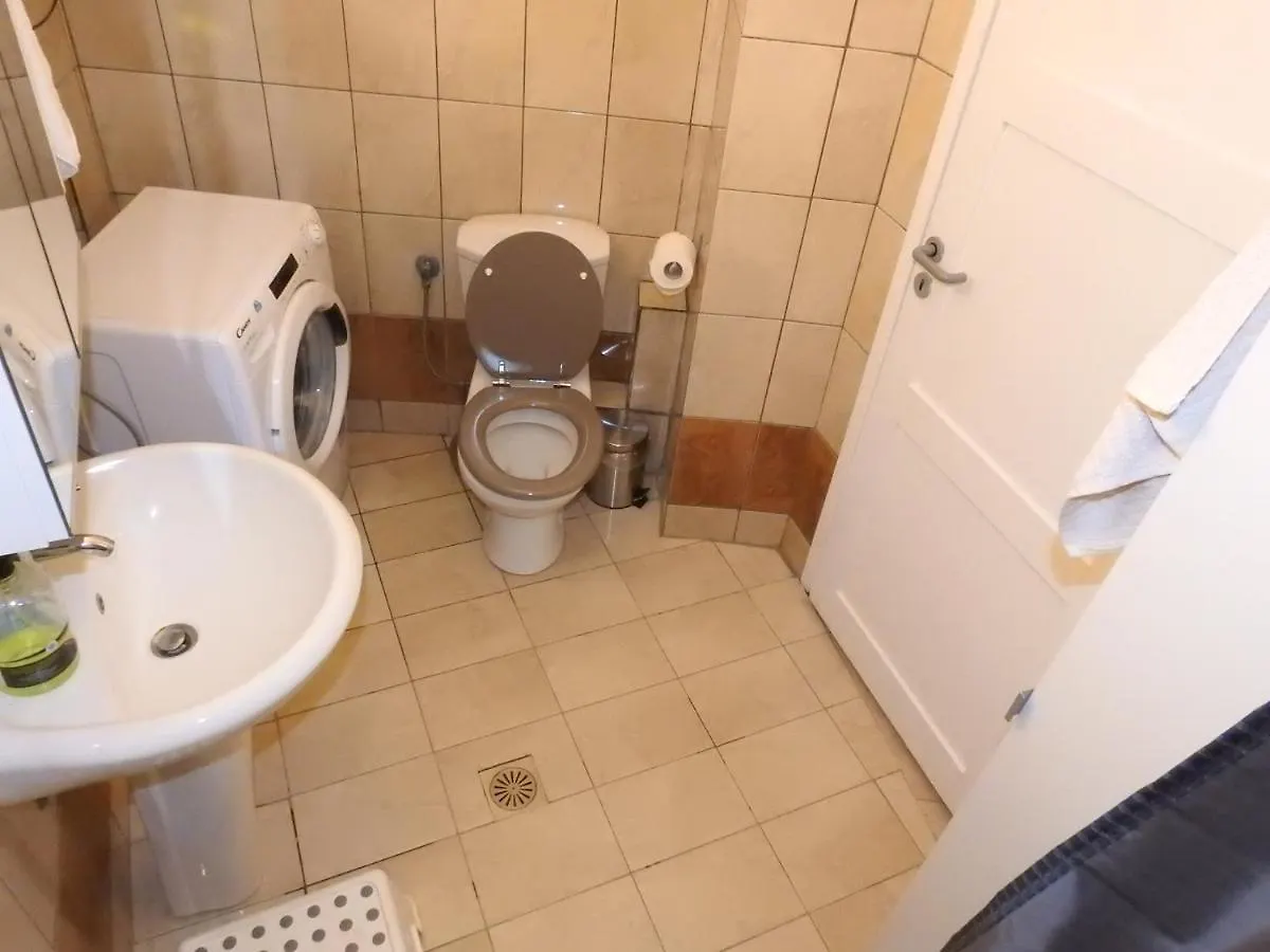 Konstantinos Vourvourou Apartment