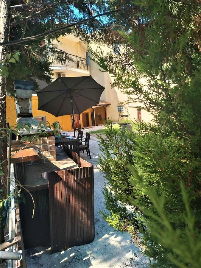 Konstantinos Vourvourou Apartment